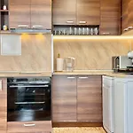 Seasky Smarthome-penthouse With Private Parking Apartamento